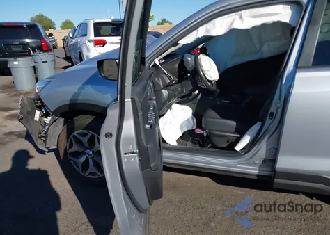 2019 Subaru Forester Premium z USA, uszkodzony, nr VIN JF2SKAGC0KH499574